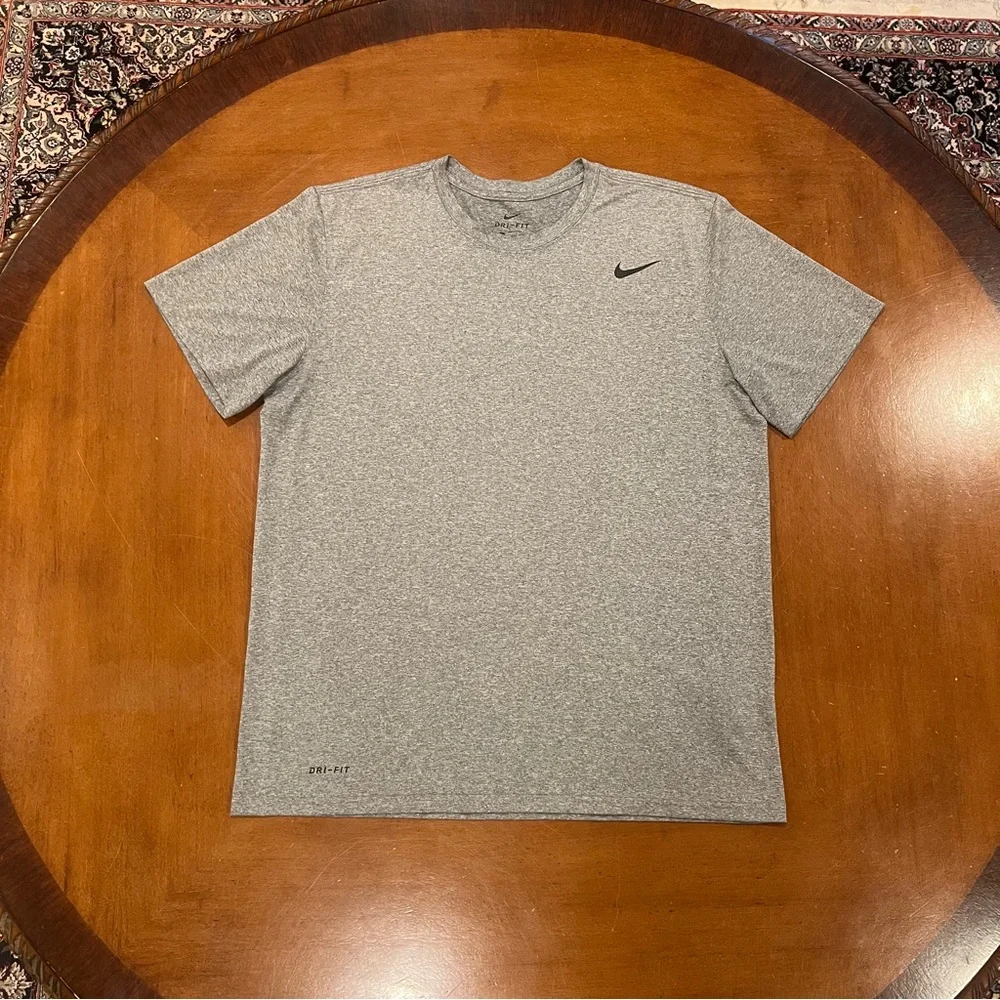 Nike Men’s Dri-Fit Short-Sleeve Fitness T-Shirt Heather Gray Large‎ Gym Athletic